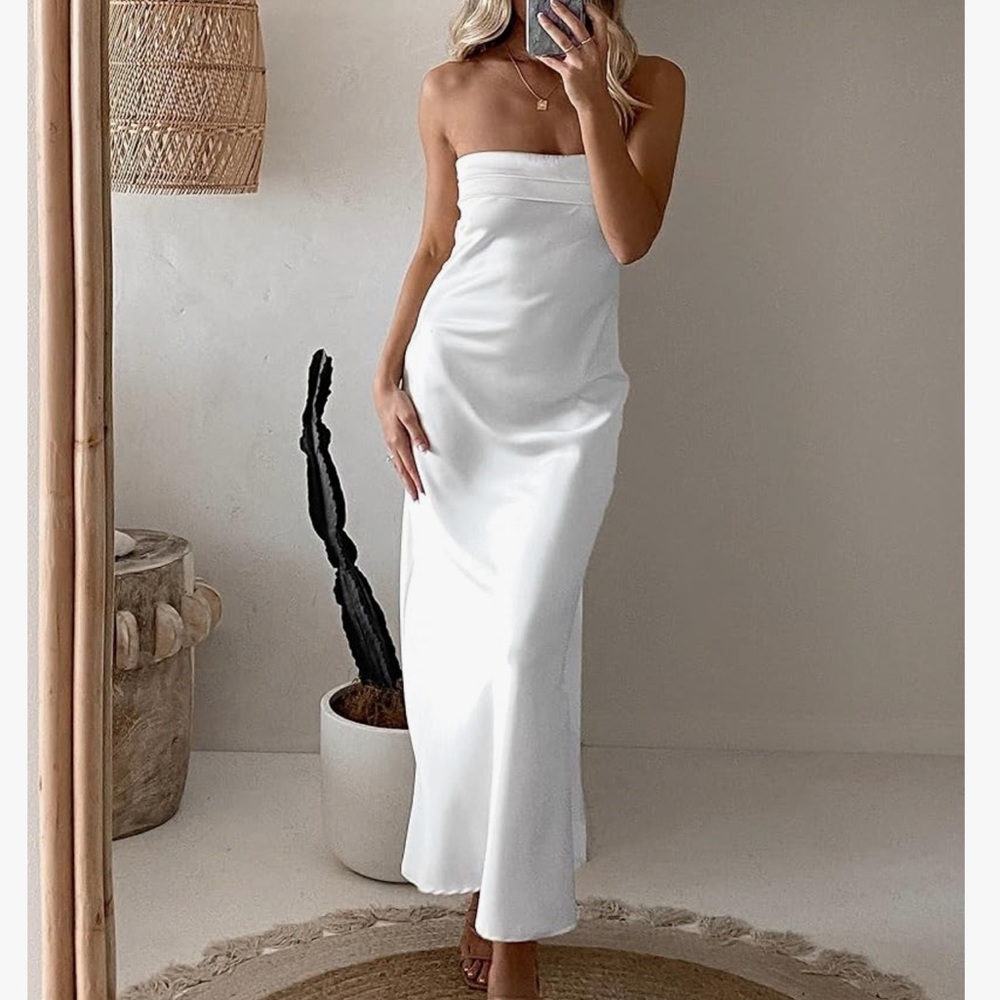 BRAND NEW Elegant White Strapless Dress